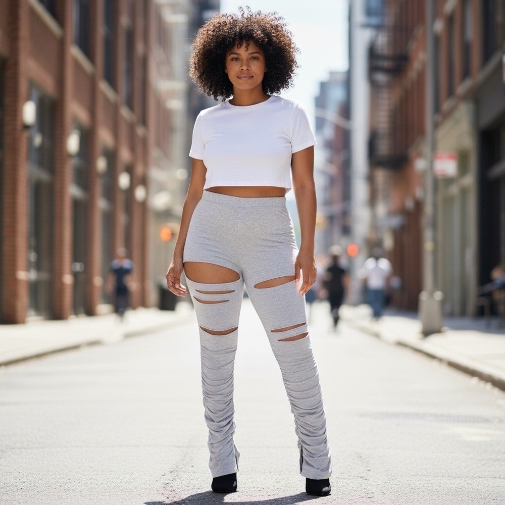 Stacked Mami Distressed Pant
New